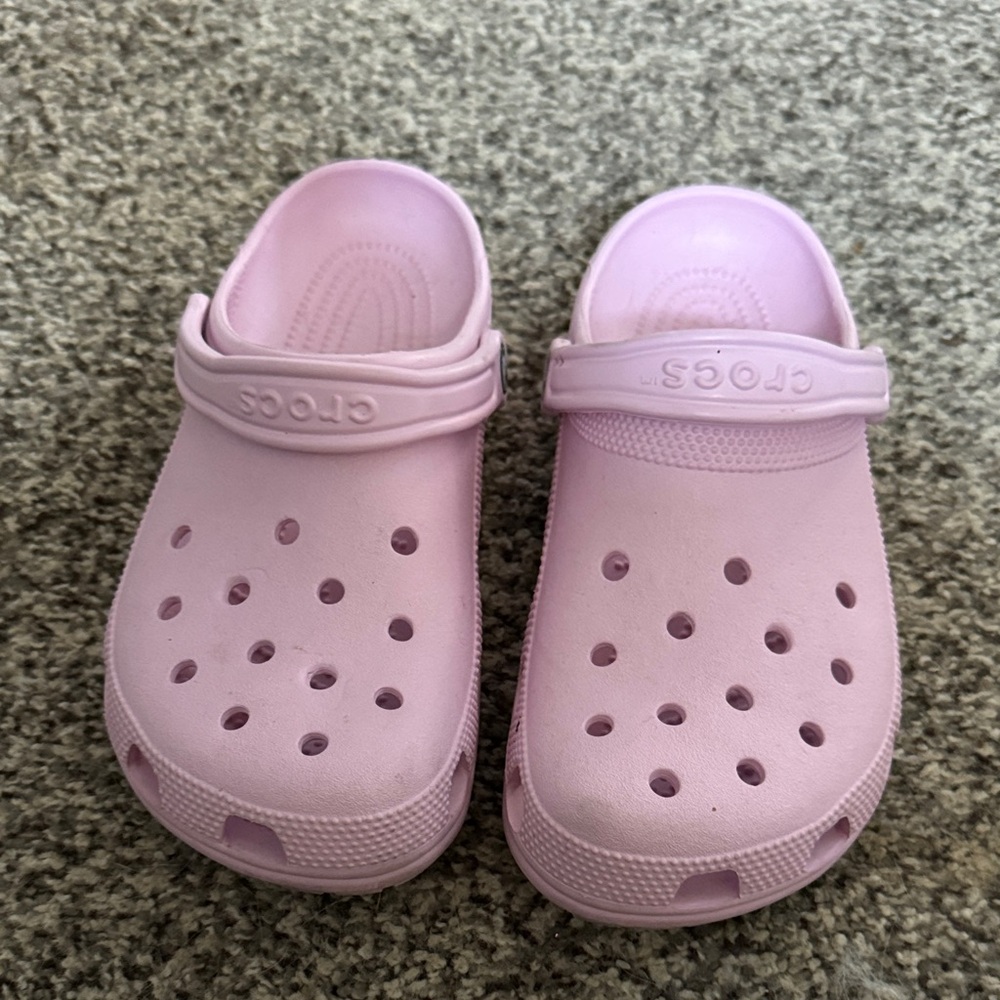 Women’s crocs size 10